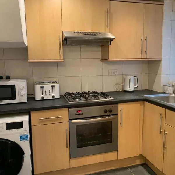 TTSA- Essential 1 Bedroom Apt Balham-Free Parking, hotel in London