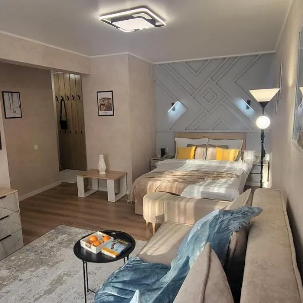 LUX HOME, hotel v mestu Ustʼ-Kamenogorsk