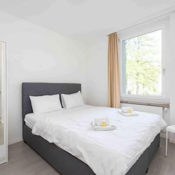 Viesnīca Urban Oasis with Queen Bed and View BE-12 Cīrihē