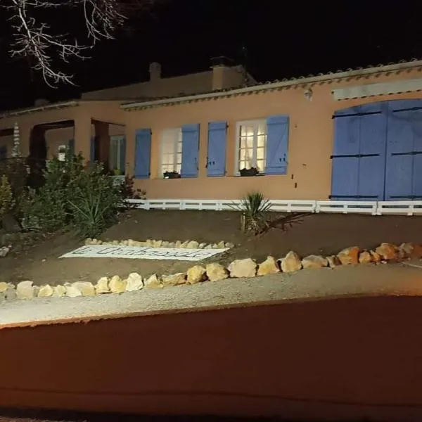 " LE CHABASSOLE " CHAMBRES D'HÔTES - GORGES du VERDON、エギュイーヌのホテル