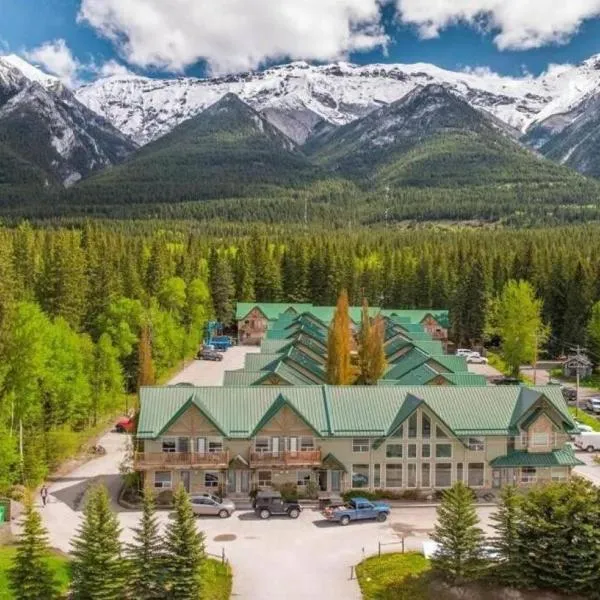 Banff Woods lodge，位于坎莫尔的酒店