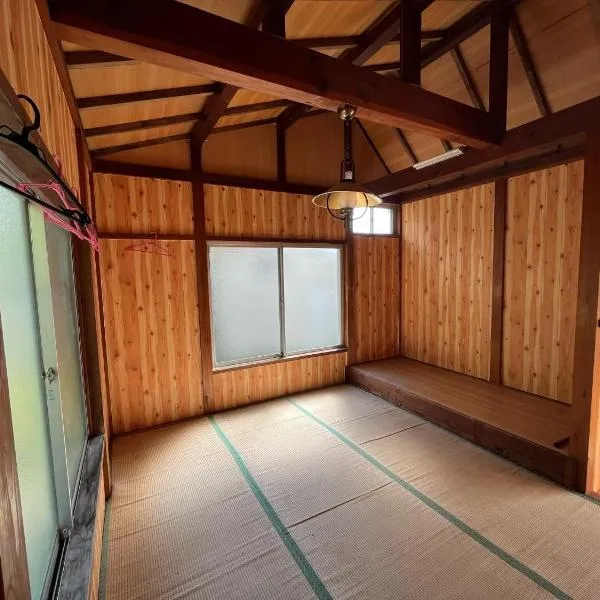 Yotsubaso Bungalow Village - Vacation STAY 85281v, hotel di Moriya