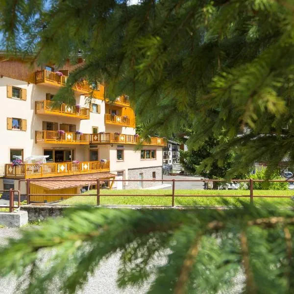 Relais San Giusto, ξενοδοχείο σε Campitello di Fassa