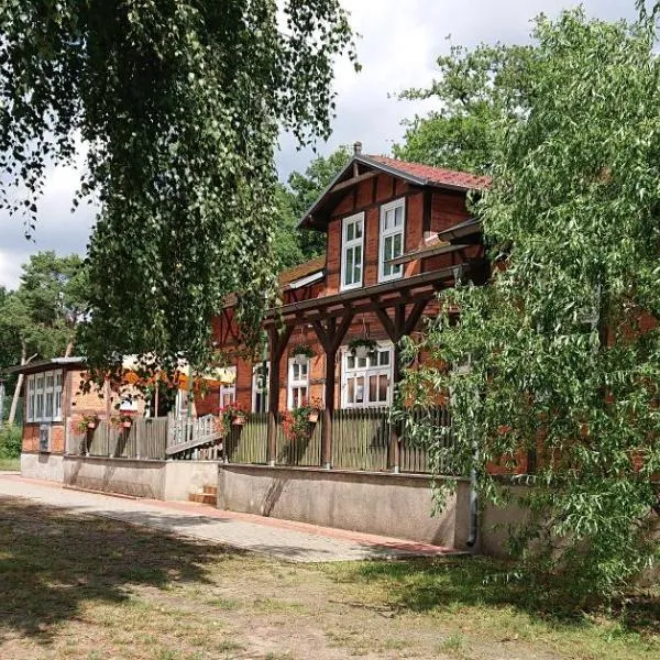 Hotel Schützenhaus Lenzen: Lenzen şehrinde bir otel