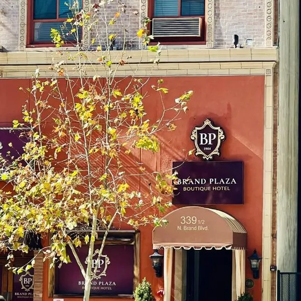 Brand Plaza Hotel, ξενοδοχείο σε Γκλέντεϊλ