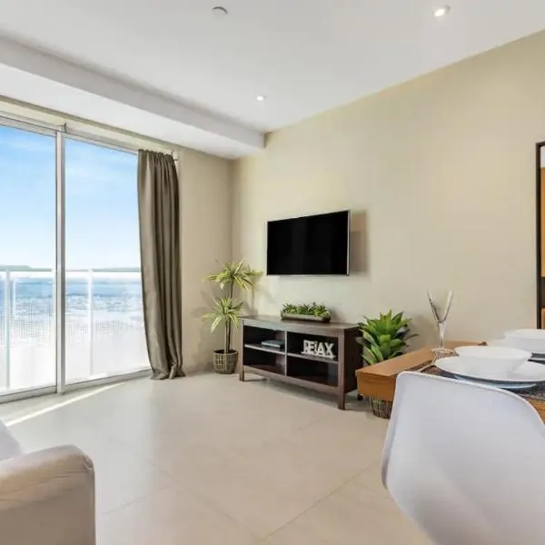 West One Studio Apartments, hotel v destinaci Gibraltar