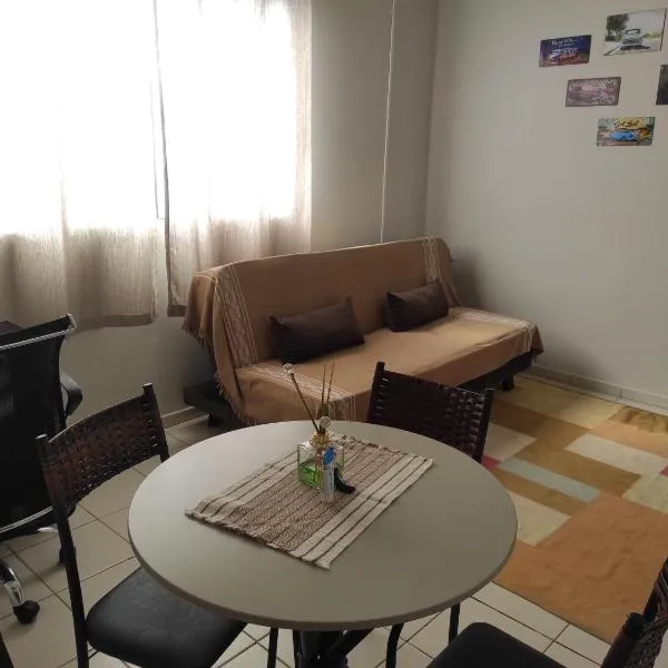 Apartamento inteiro no Alto Umuarama, próximo ao Aeroporto, Medicina e Granja Marileusa., hotel en Uberlândia