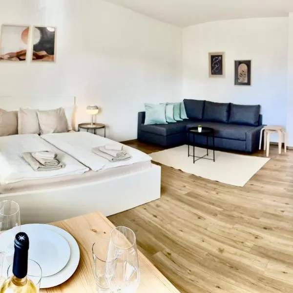 Stylisches Studio mit privatem Stellplatz wenige Minuten von der Innenstadt & Mosel, hotel en Coblenza