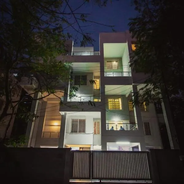 Atithi Service Apartment, hotel a Pune