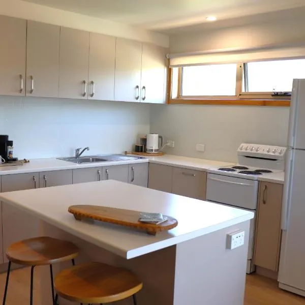 10/6-8 Buckland Drive, Mallacoota, hotel in Mallacoota