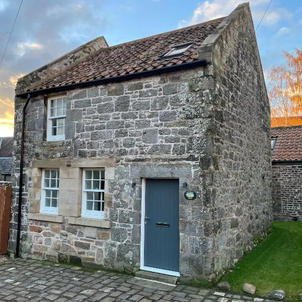 Tiny House in Cosy Village、Milnathortのホテル