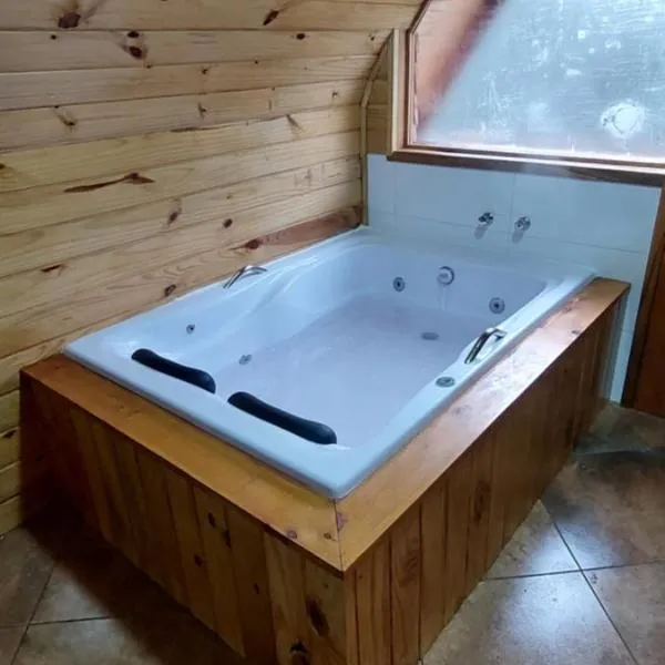 Chale com hidromassagem da Vick, Hotel in Campos do Jordão