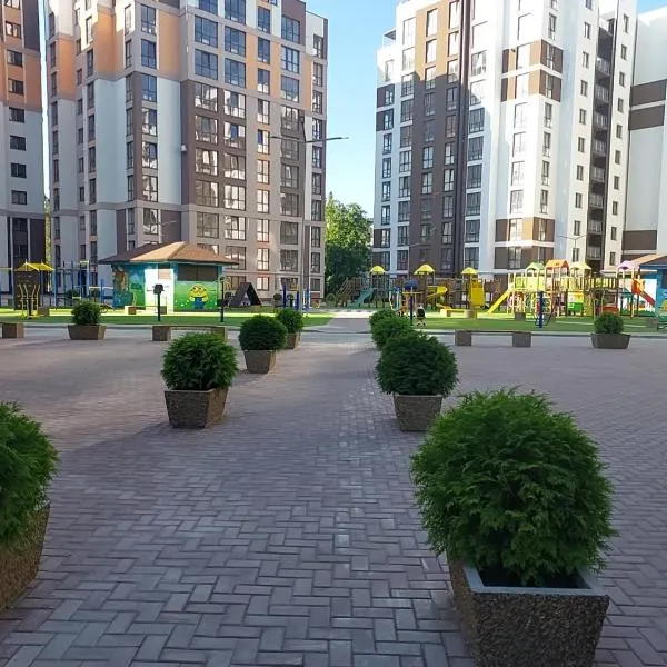 AIRPORT 24&24 CAR PARKING, hotel in Chişinău