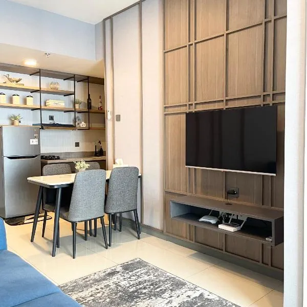 2 BR I ANDERSON I 22floor I above pakuwon mall I the biggest shopping center，位于泗水的酒店