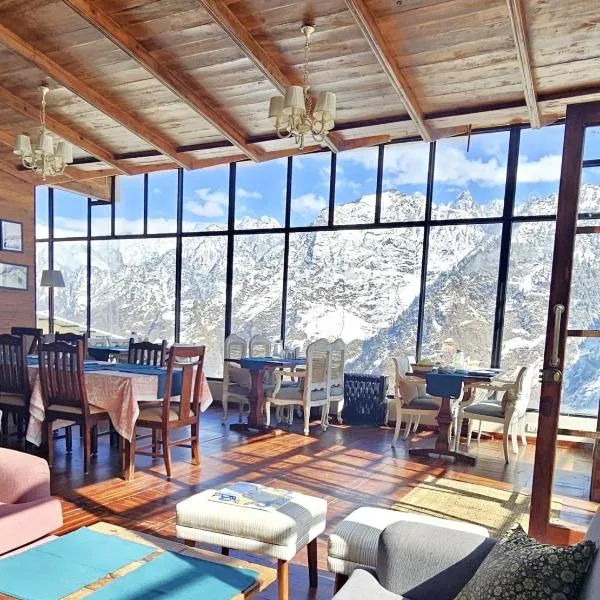 Faraway Cottages, Auli, hotel v mestu Joshīmath