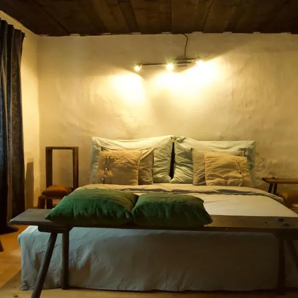 Poštárova cesta - banícky domček Birnbaum, hotel v destinaci Hodruša