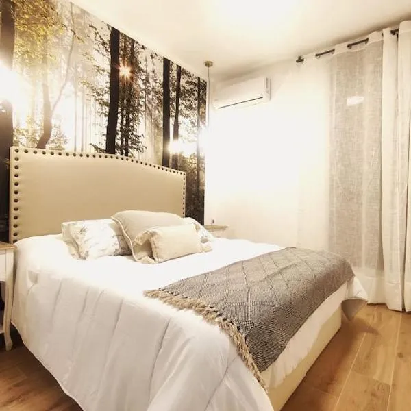 Oasis Suites Fernando IV, hotel in Seville