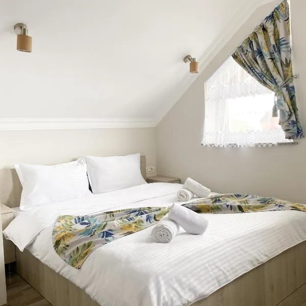 One Room Studio, Hotel in Râșnov