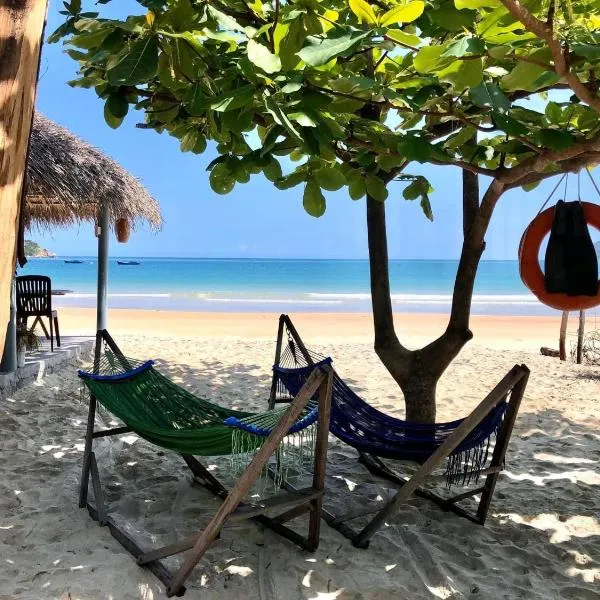 Robinson Beach Bungalow, hotel v destinaci Vinh Hoa