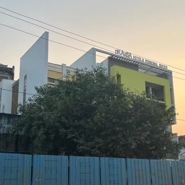 nKAaSA hotel Personal Suites, hotel en Raxaul
