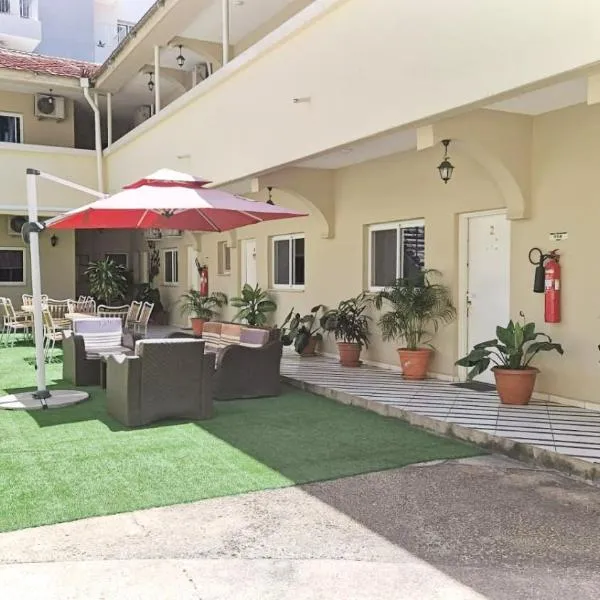 CASA NATALIA - Guesthouse, hotel em Luanda