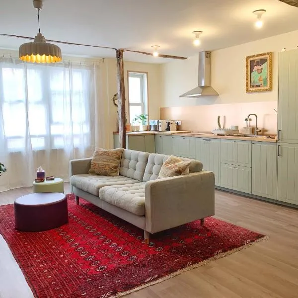 Charming flat in historic centre by Santa Maria, hotel a Bermeo