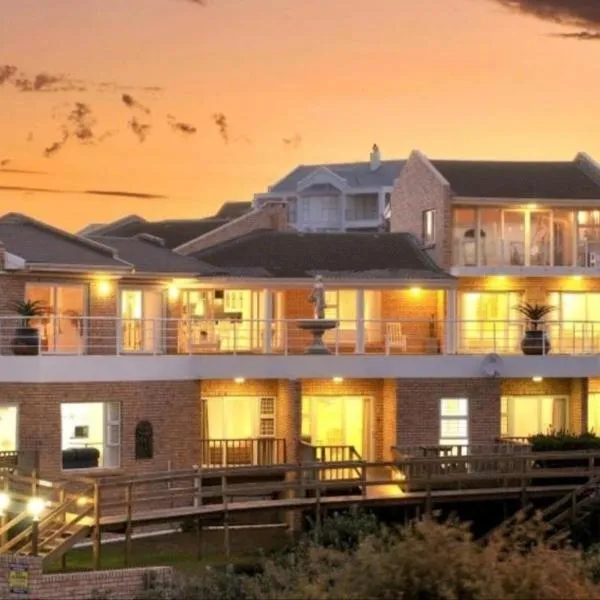Kelly's Beachfront Apartments, hotel v destinaci Port Alfred