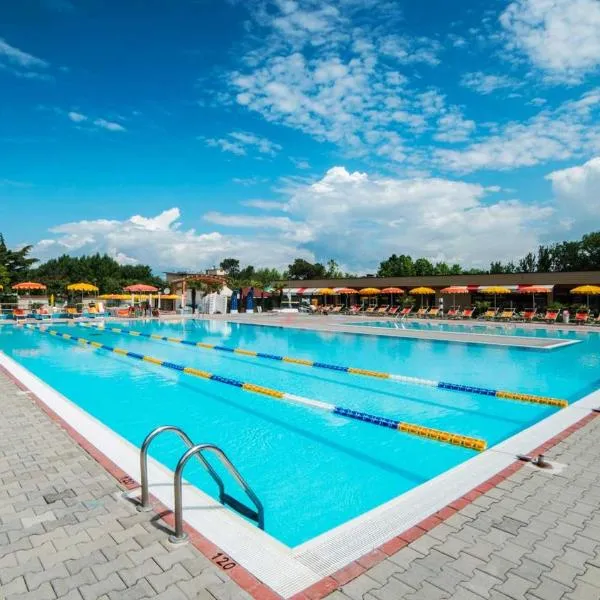 Glamping Gasparina, hotel en Ronchi