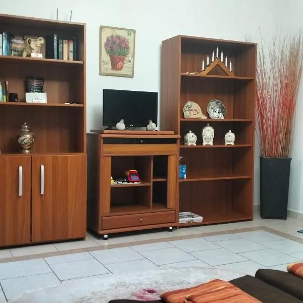 Old House، فندق في باراديسيون