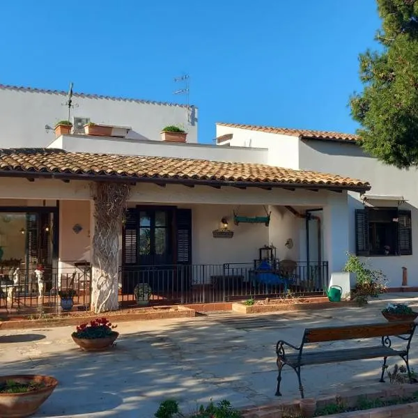 Villa Amalia - mansarda, hotel in Cinisi