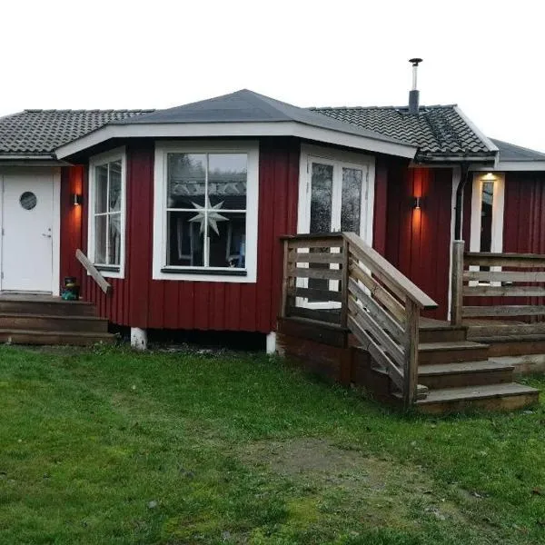 Semesterhus med spabad & bastu, hotel in Söderköping