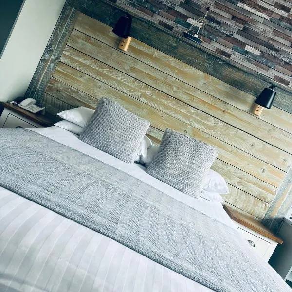 Inn On The Prom At The Fernlea Hotel, hotel in Lytham St Annes