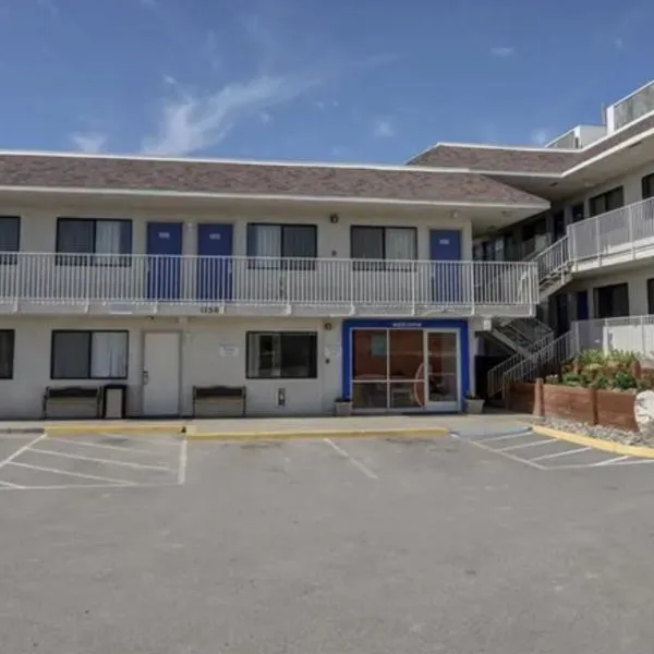 卡斯帕6號汽車旅館,卡斯帕爾的飯店