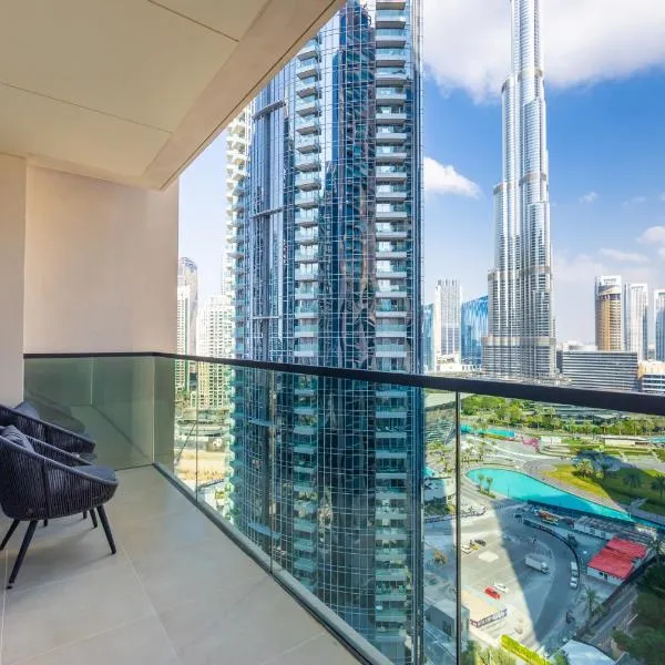 Stunning 3BR, Full Burj Khalifa and Fountain View -19AB01、ドバイのホテル