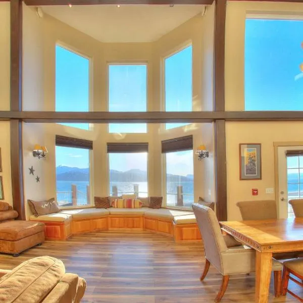 Land's End, hotel a Homer