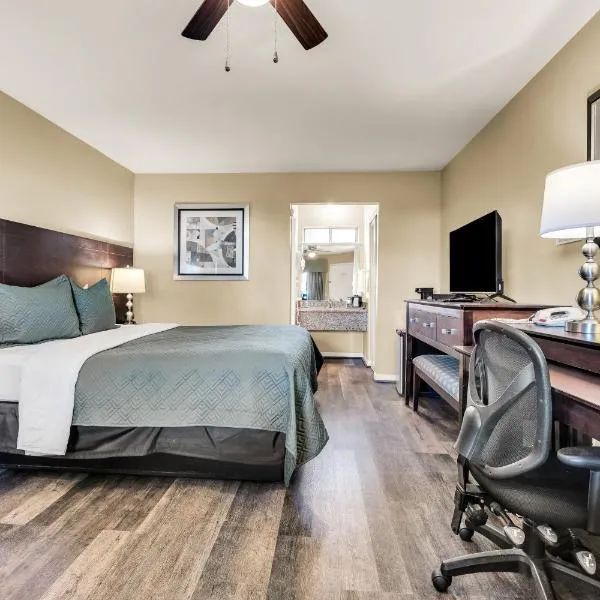 Scottish Fairway Inn, hotel di Monterey