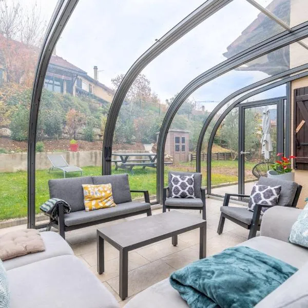 ALPILOC - Town house with garden and winter lounge、アヌシーのホテル