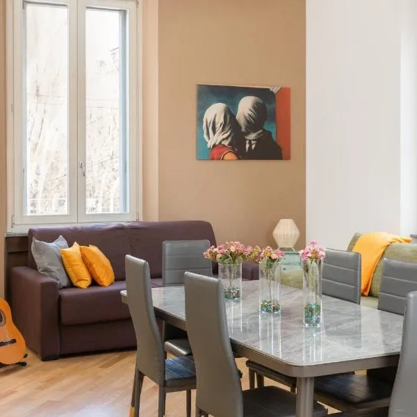 ArtStay - Exclusive Apt, Free Parking, Metro, Tram, hotel a Milano