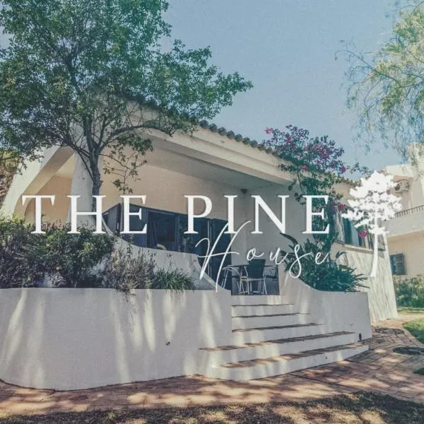 Pine House - Faro Airport, Beach and City Center, hotel v destinaci Faro