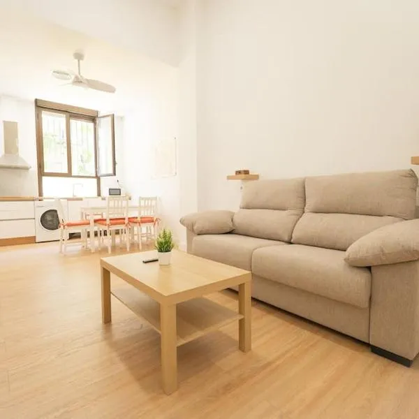 Apartamento a estrenar en San Bernardo, Hotel in Sevilla