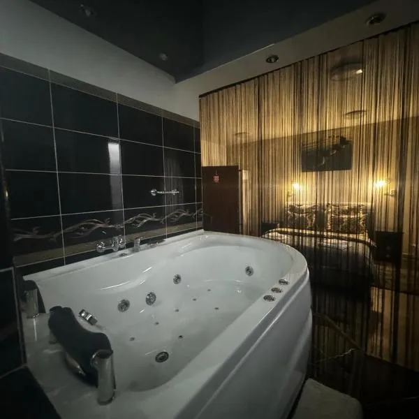 Pensiunea Old Sheriff, hôtel à Bistriţa