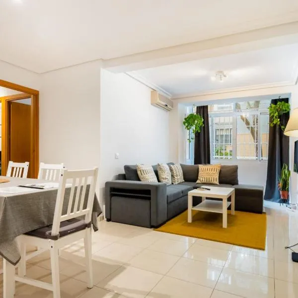 San Pagés 3BR Apartment, hotel in Seville