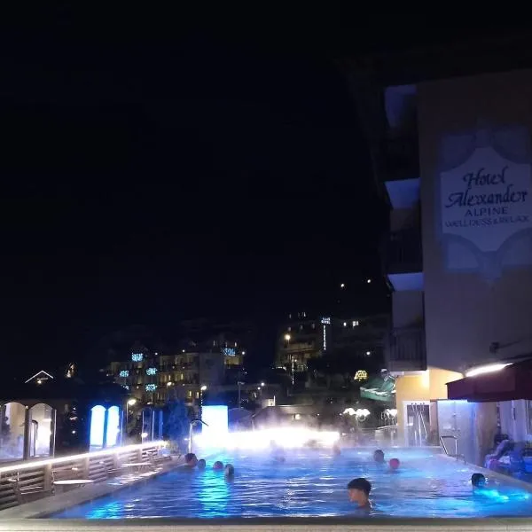 Alexander Hotel Alpine Wellness Dolomites, hotel in Molveno