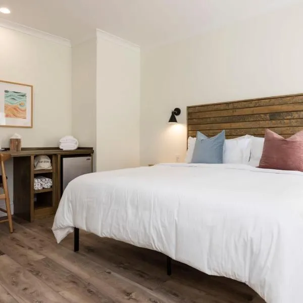 Pinewood 102 Inn At Old Beach, hotel in Virginia Beach