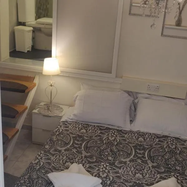 Kristu re, hotel v destinaci Fgura