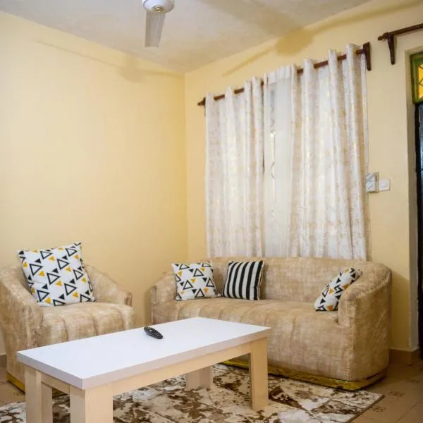 Clarine Cozy Holiday Home, hotel in Mtwapa