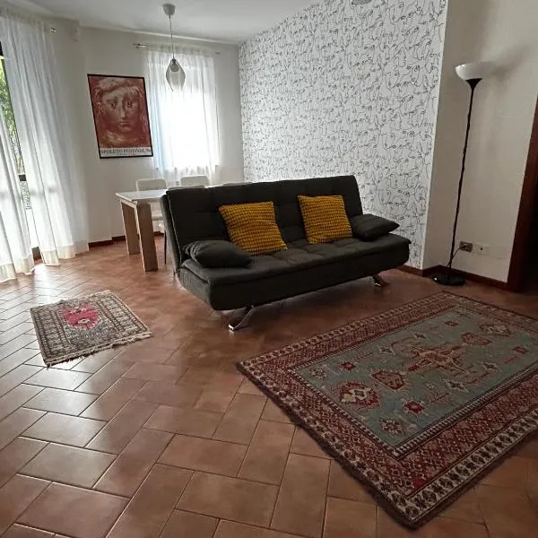 Appartamento in centro a Spoleto, hôtel à Spolète