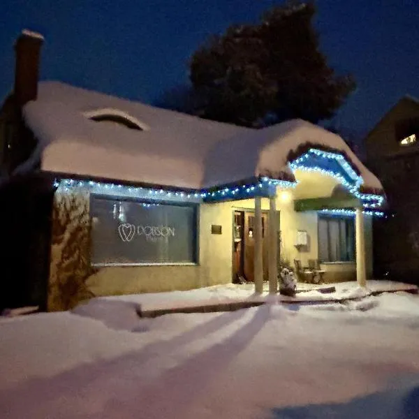 Mistiso's Place Vacation Rentals, hotel en Nelson