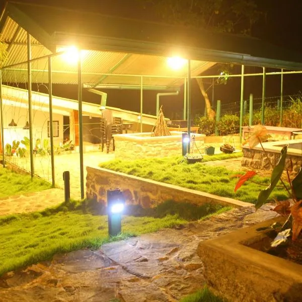 Triniton Holiday Villas, hotel in Hatton