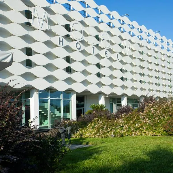 MO.OM Hotel, Hotel in Olgiate Olona